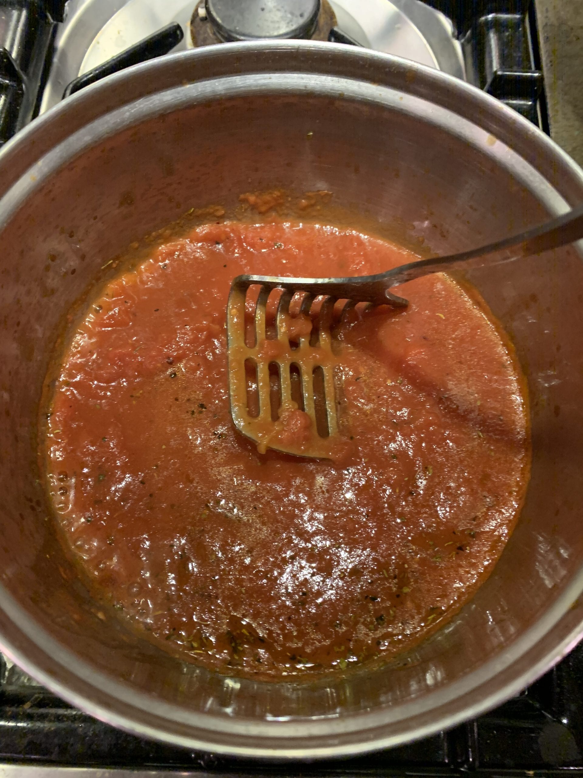 Tomato sauce with fresh basil The Plant based dad