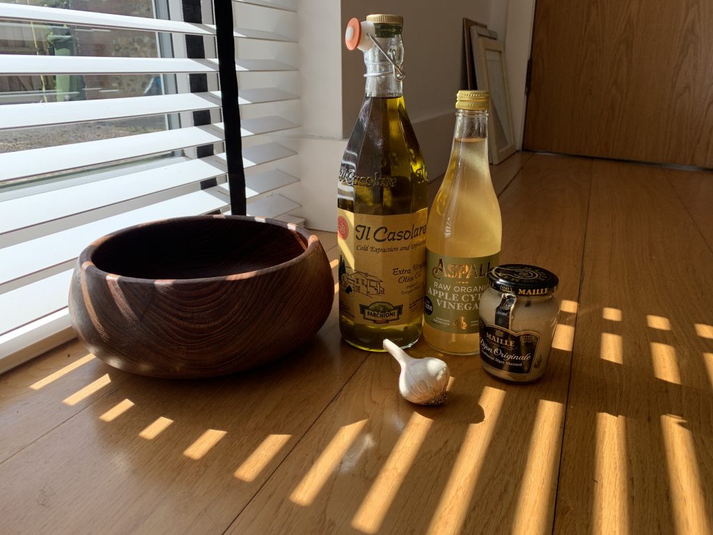 Classic vinaigrette ingredients