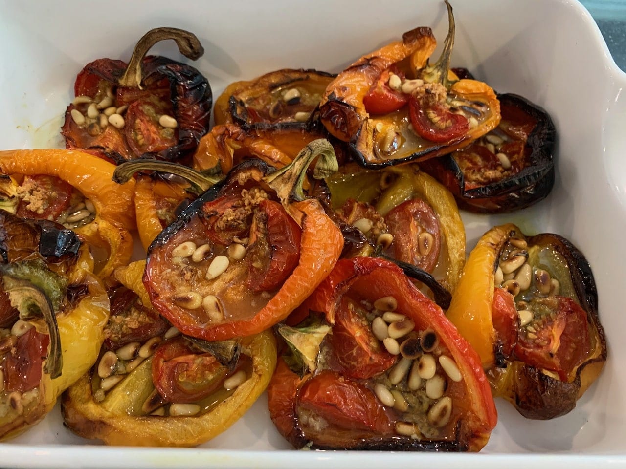 Roasted peppers with tomatoes and garlic - The Plant based dad