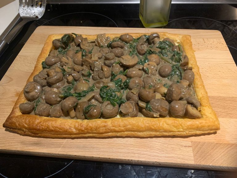 mushroom and spinach tart