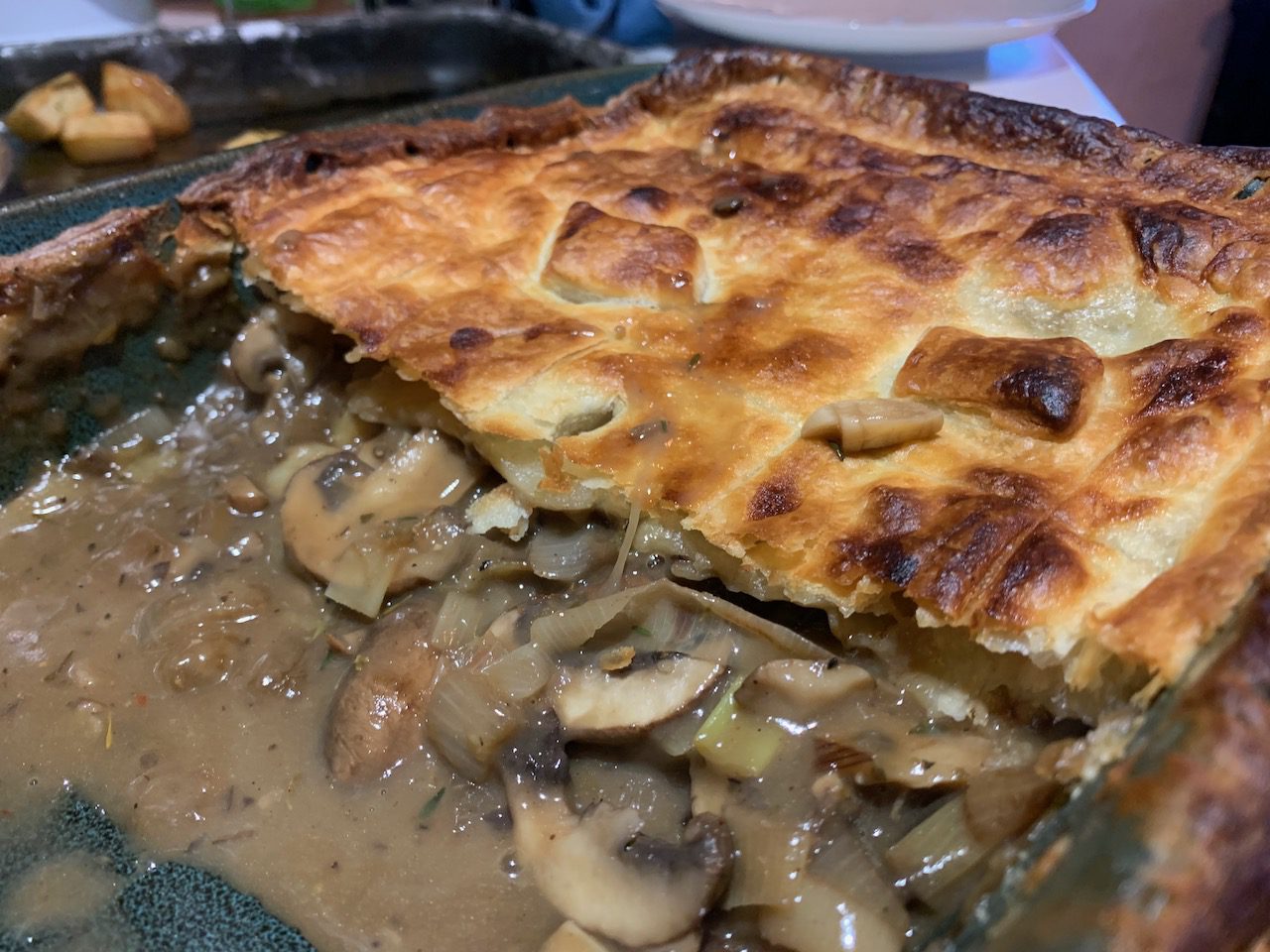 Creamy leek and mushroom pie - The Plant based dad